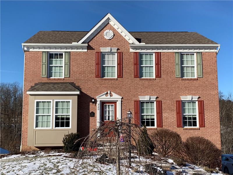 720 Sunrise Dr - Photo 1