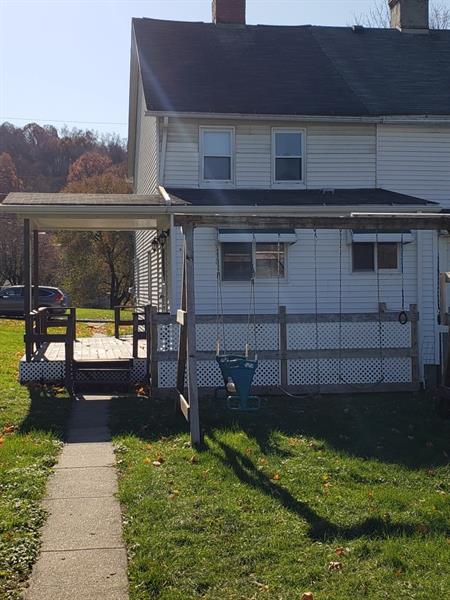 135 Poplar Street - Photo 1