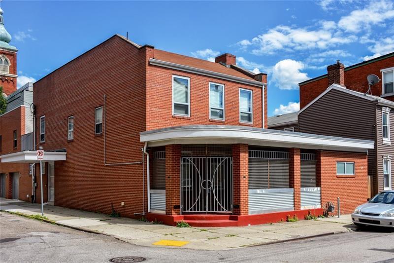 81 15th Street - Photo 1