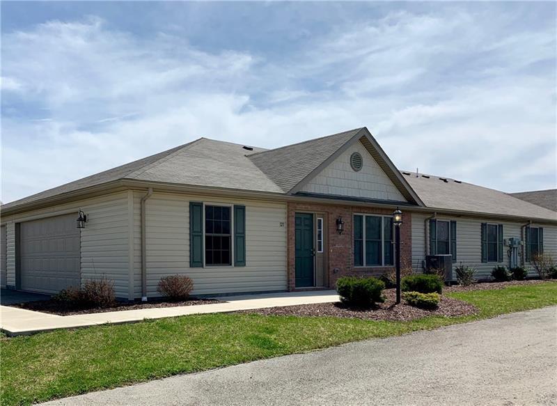121 Arlington Dr - Photo 1