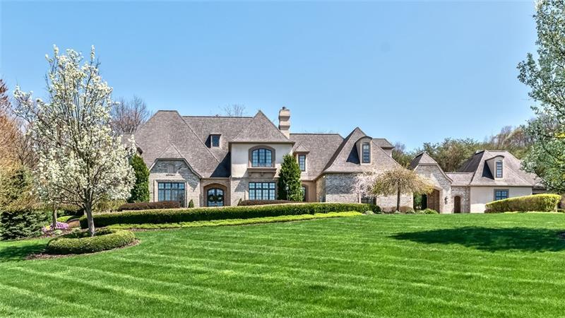 160 Buckthorn Drive - Photo 1