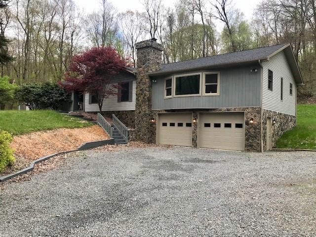 490 Leslie Rd - Photo 1