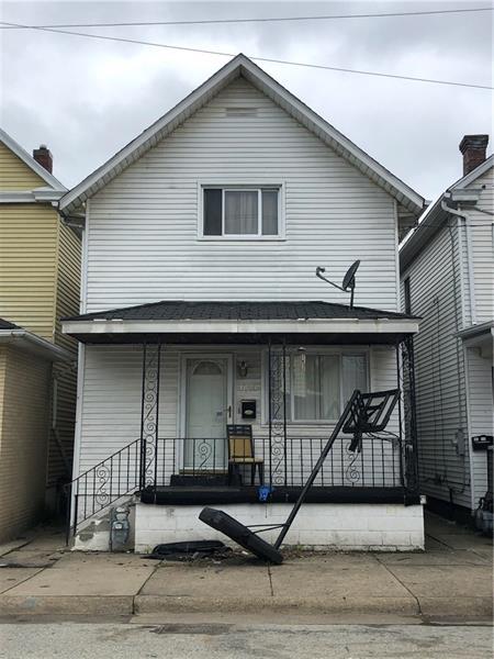1611 Fourth Avenue - Photo 1