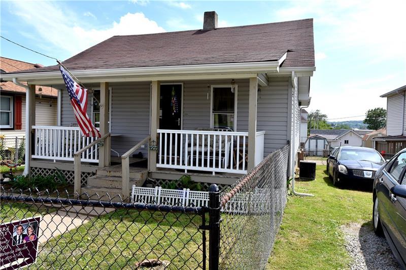 955-955 1/2 Bruce St - Photo 1