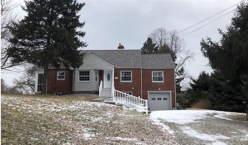 200 Oakridge Dr - Photo 1