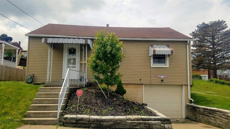 910 Pleasant Ave - Photo 1