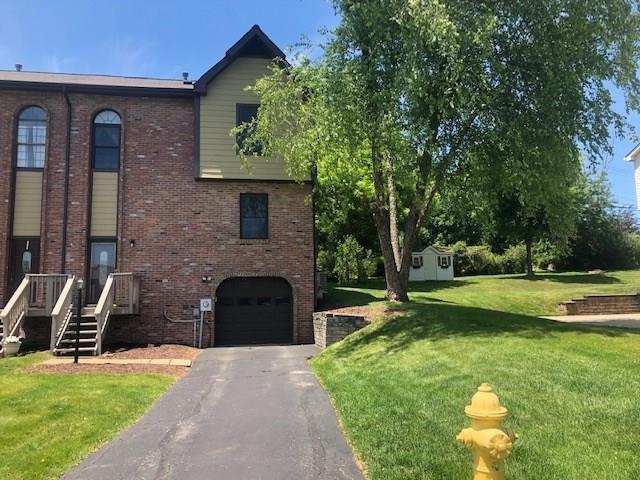 5055 Fountainwood Dr - Photo 1