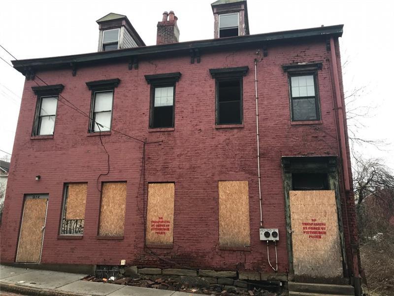 915 Chestnut St - Photo 1
