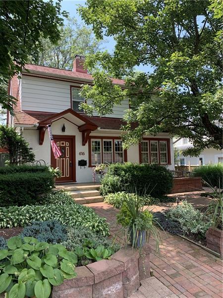 616 Fairmont St - Photo 1