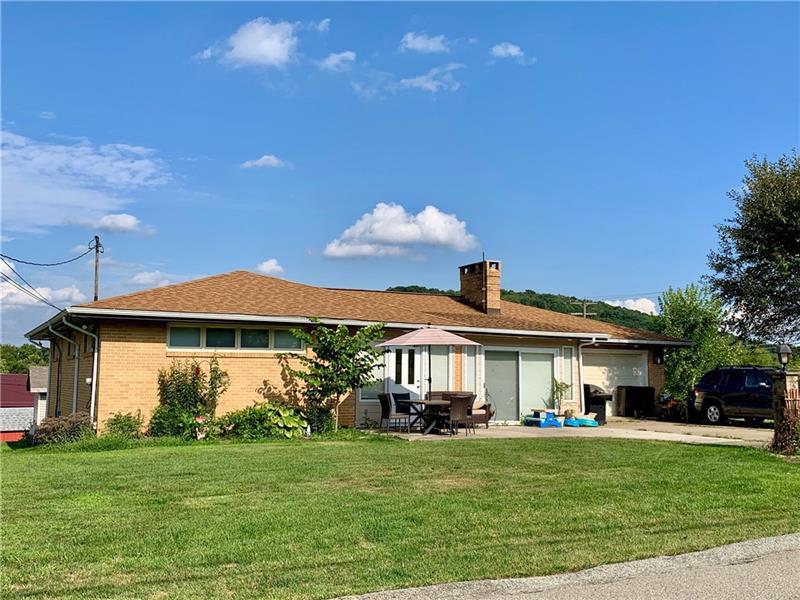371 Rebecca Avenue - Photo 1