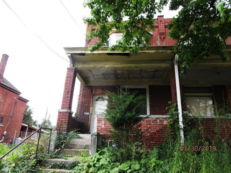 7533 Bennett St - Photo 1
