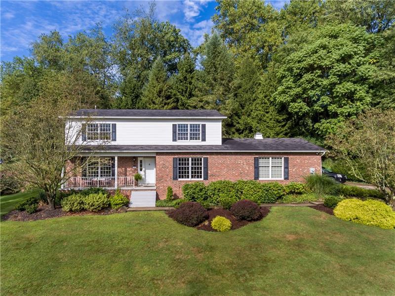 72 Green Crescent - Photo 1