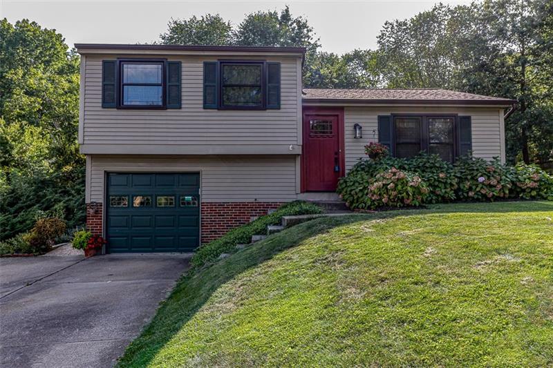 220 Deer Dr - Photo 1