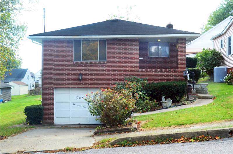 1065 Bruce St - Photo 1