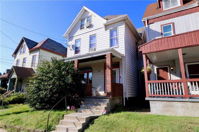 1610 Davis Ave - Photo 1