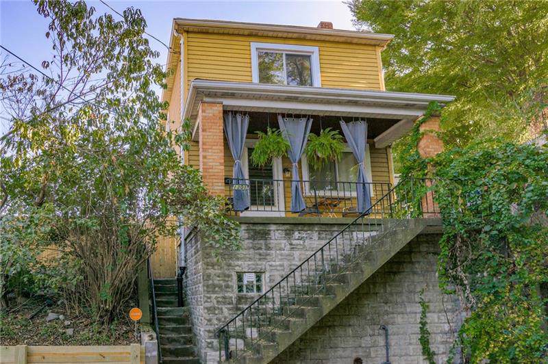 1301 Lowrie St - Photo 1
