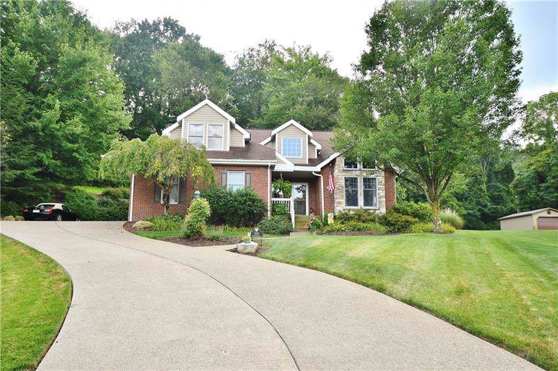 308 Oakwood Court - Photo 1