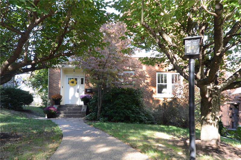218 Newburn Dr - Photo 1