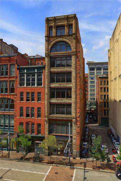 915 Liberty Avenue - Photo 1