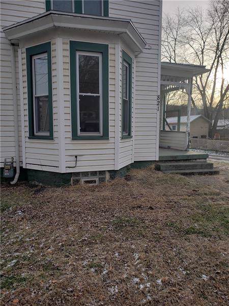 821 Grove Ave - Photo 1