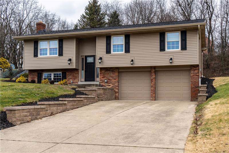 202 Lakeside Dr - Photo 1