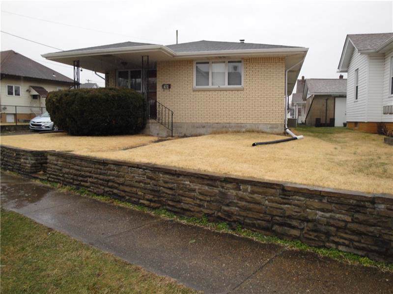 704 1st - Photo 1