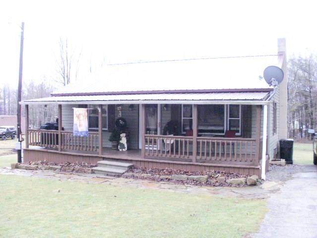 1640 Causeway Drive - Photo 1