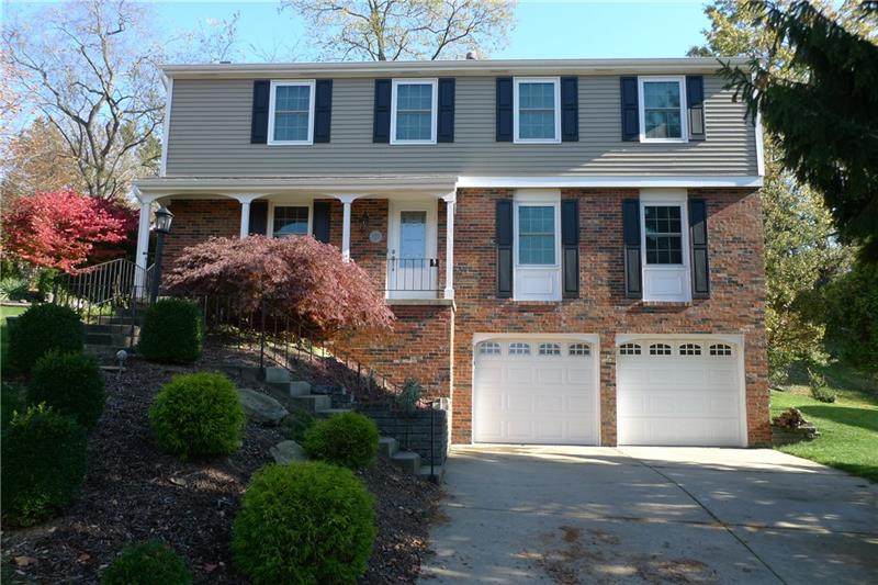 893 Macarthur Drive - Photo 1