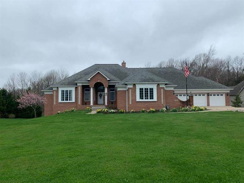 4808 Thoroughbred Loop - Photo 1