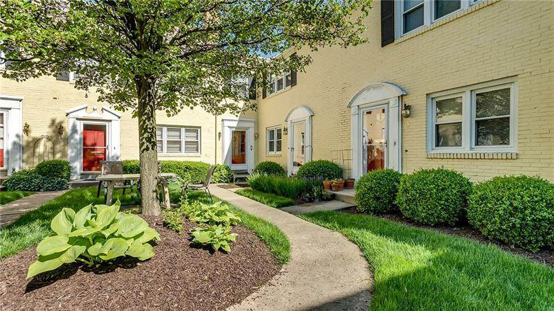 6833 Meade St - Photo 1