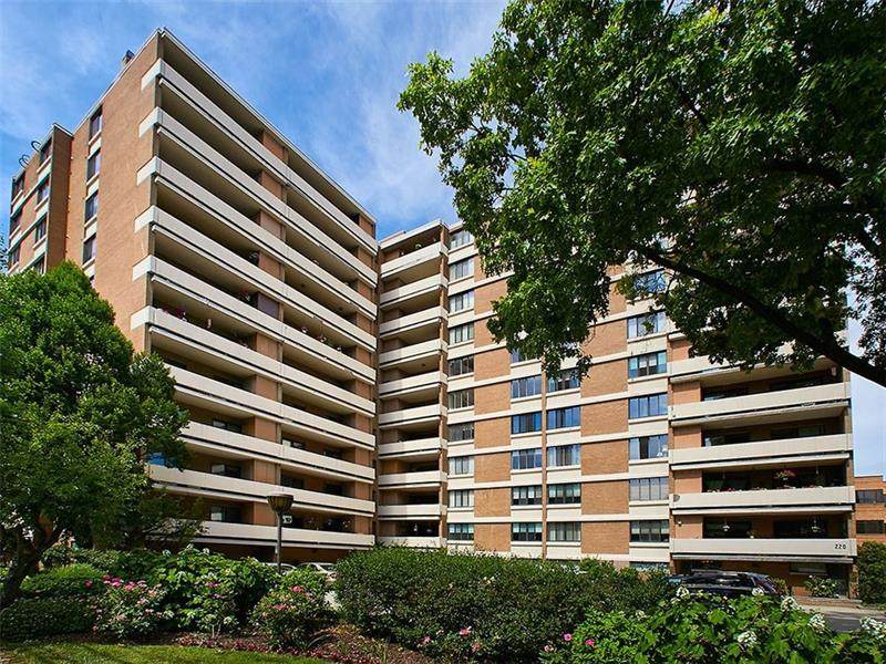 220 Dithridge St - Photo 1
