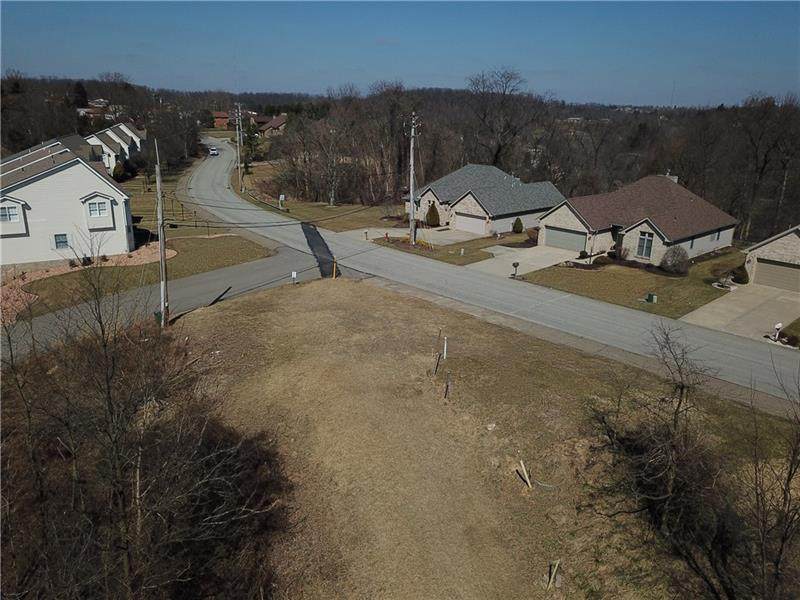 * Longvue Dr. - Photo 1