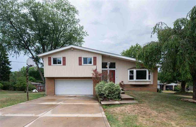 2953 Sunset Cir - Photo 1