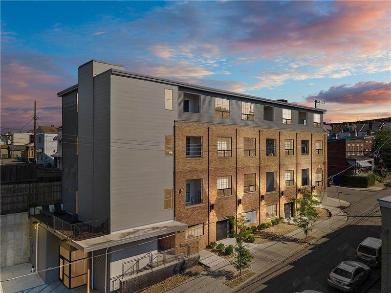 622 Gross St - Photo 1