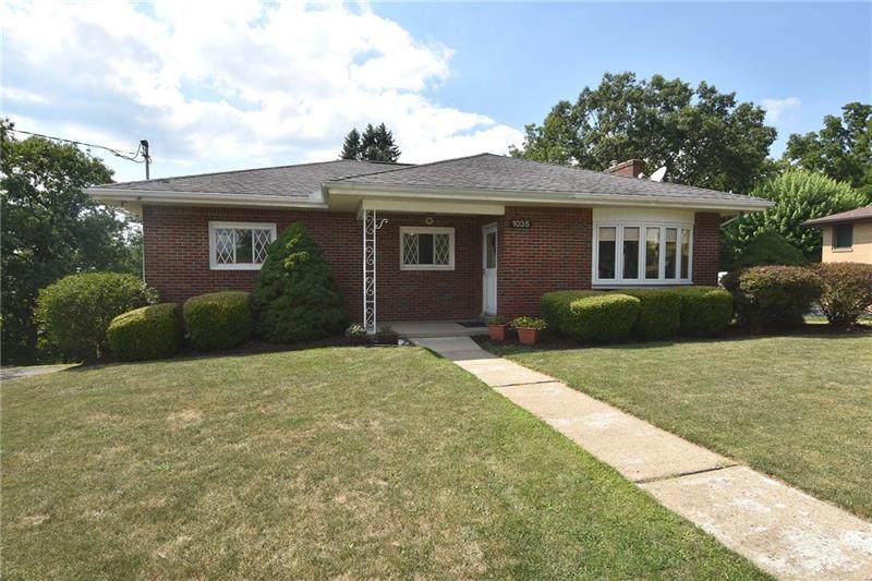 1035 Overlook Drive - Photo 1