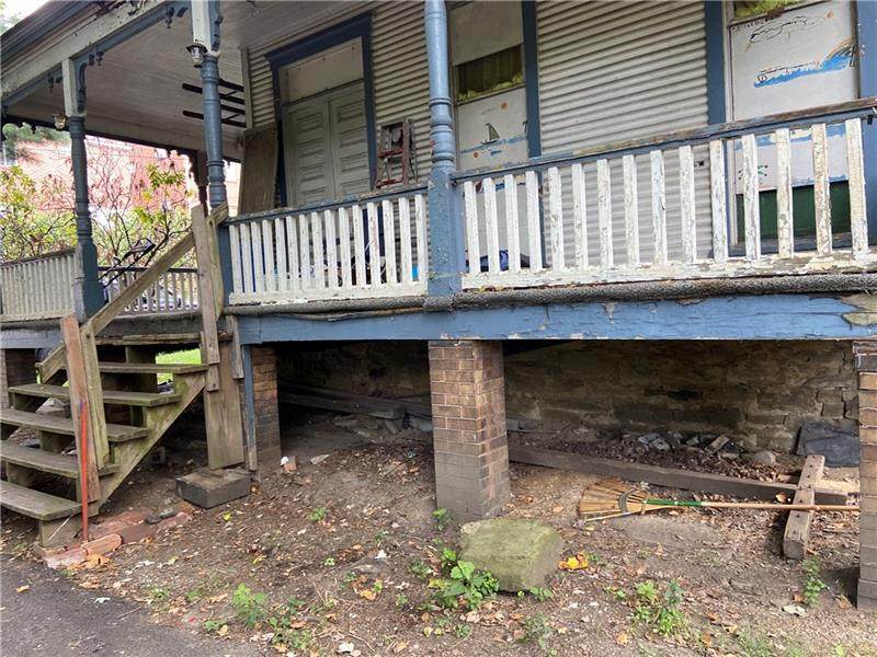 2626 Woodstock Ave - Photo 1
