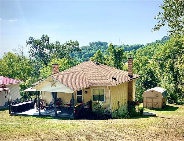 212 Briar Hill Rd - Photo 1