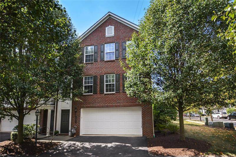 121 Chapel Harbor Dr - Photo 1
