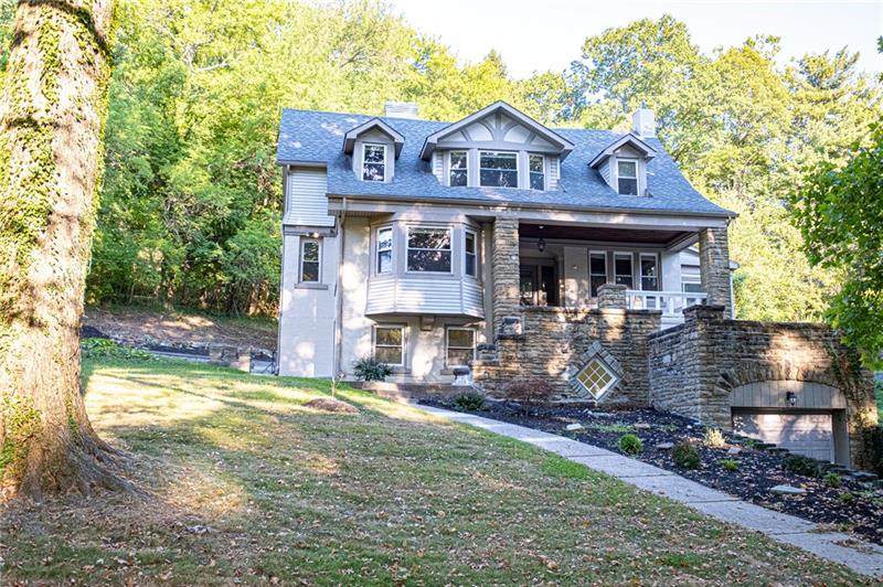608 Delafield Road - Photo 1