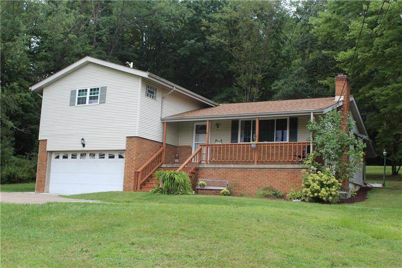 1325 Maple Dr - Photo 1