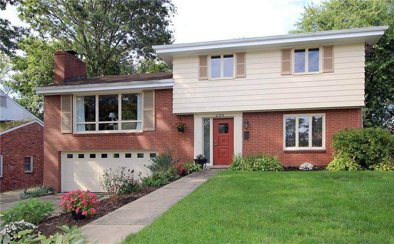226 Main Entrance Drive - Photo 1