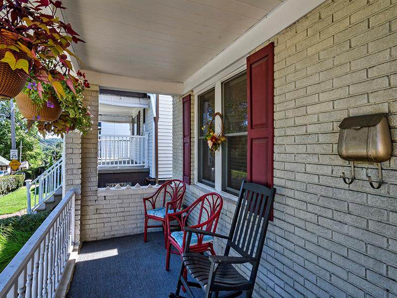 216 Prestley - Photo 1