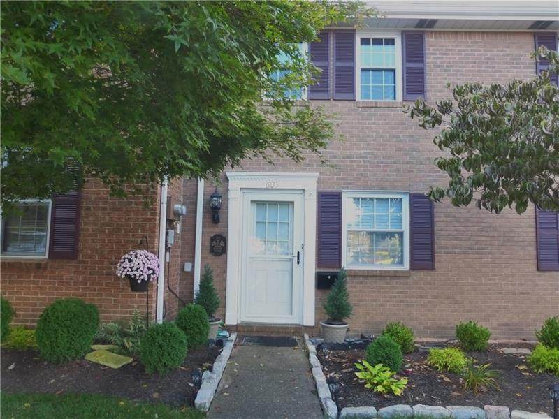 605 Newton Sq - Photo 1