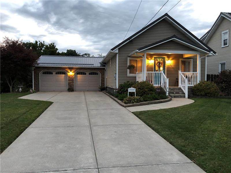 1220 Martin Ave - Photo 1