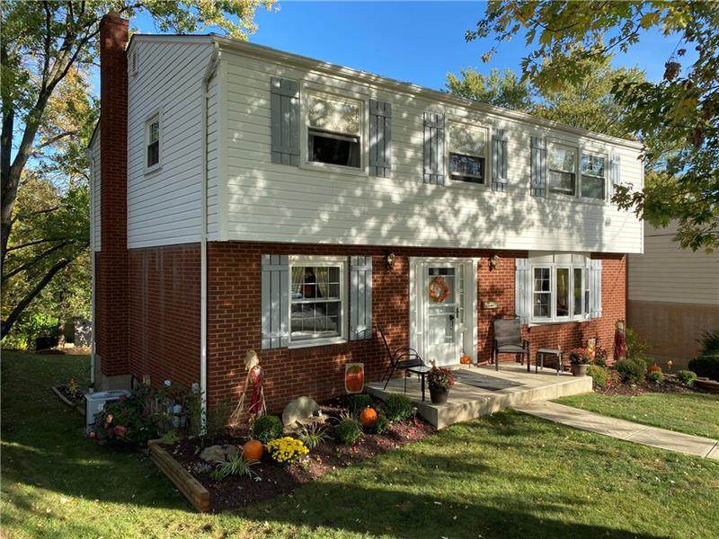 208 Crescent Gardens - Photo 1