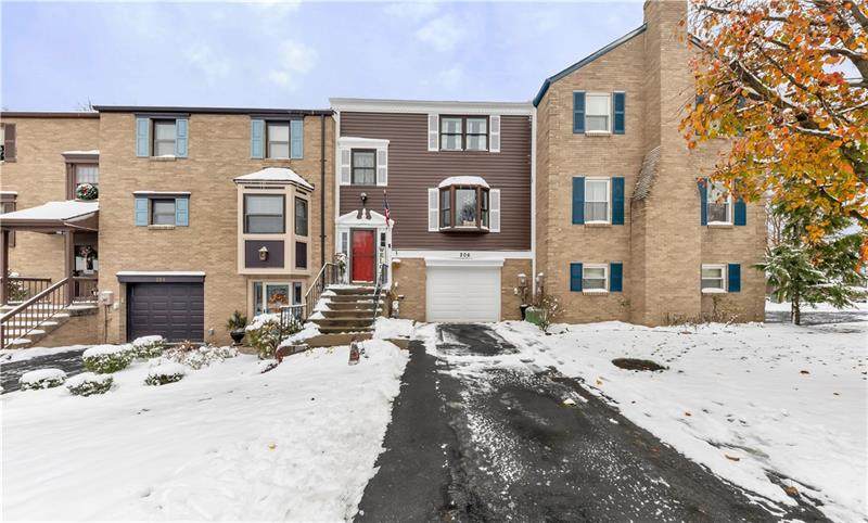 206 Canterbury Drive - Photo 1
