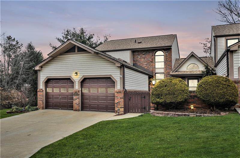 1122 Valleyview Dr - Photo 1