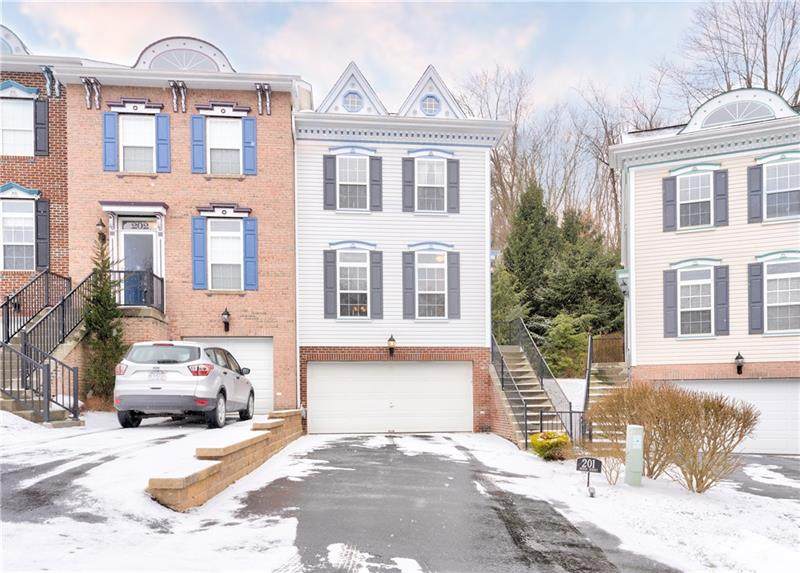 201 Beech St - Photo 1