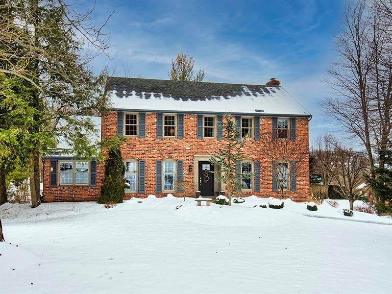 259 King Richard Drive - Photo 1