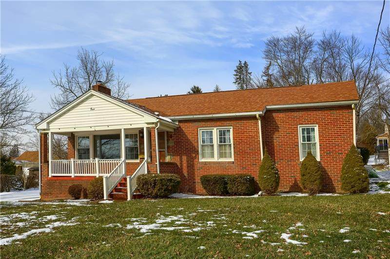 8 Kenneth Avenue - Photo 1